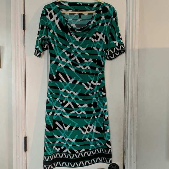 Dress - Picture 1 of 3